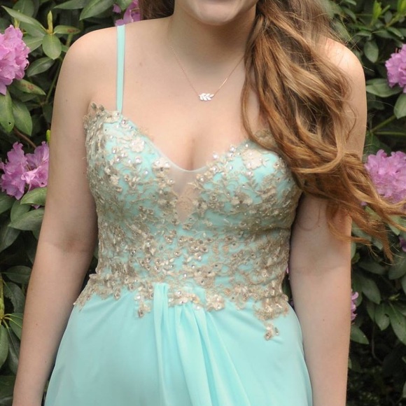 FAVIANA Light Blue Prom Dress - Picture 6 of 8